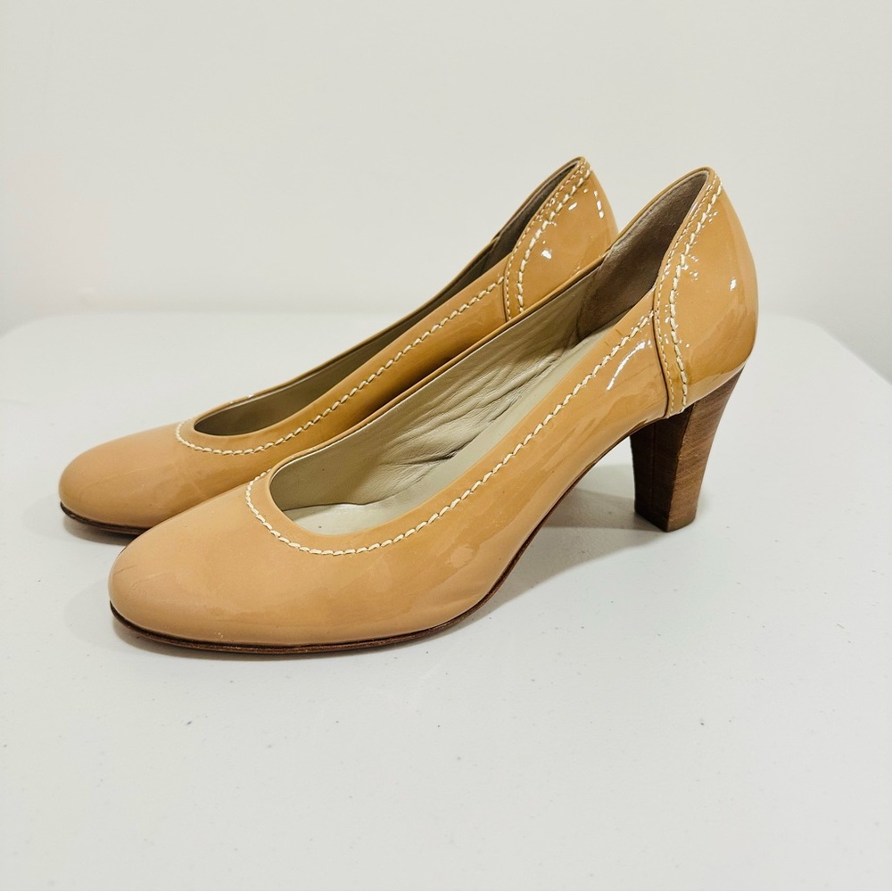 Womens Size 9 Attilio Giusti Leombruni AGL Biege Patent Leather Shoe Pump Heel